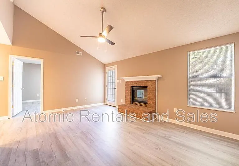 334 Hawthorne Oaks Way — Photo 14