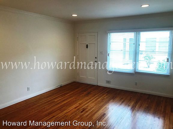 4th image of 2103 Oak St APT C