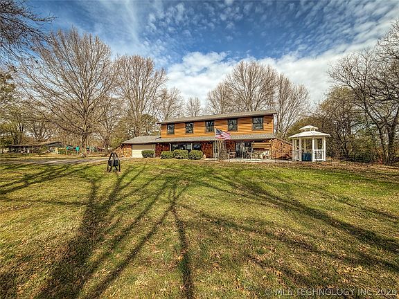2nd image of 2210 W Golf Course Rd