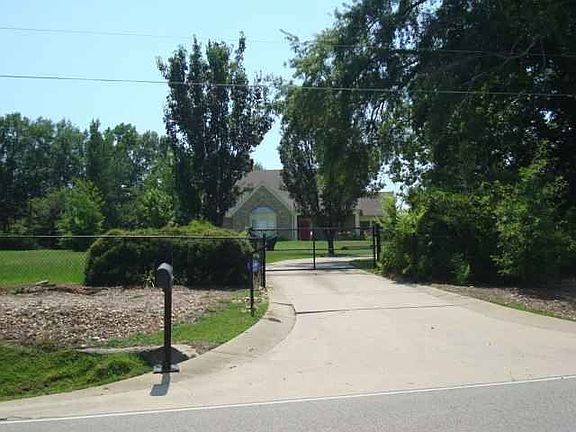 Private Gate Entrance