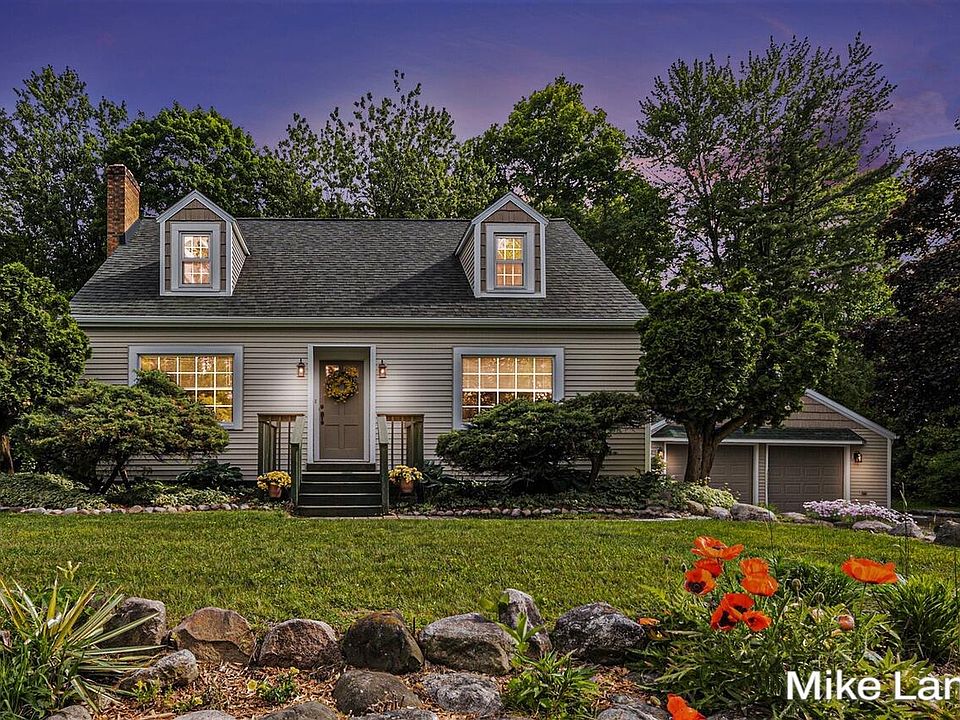 1st image of 160 Orchard Dr