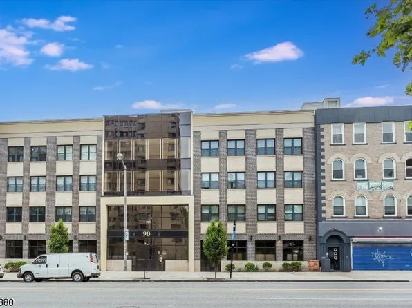 90 Clinton Ave #303, Newark City, NJ 07114