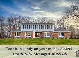 240 Indian Trail Rd, North Barrington, IL 60010