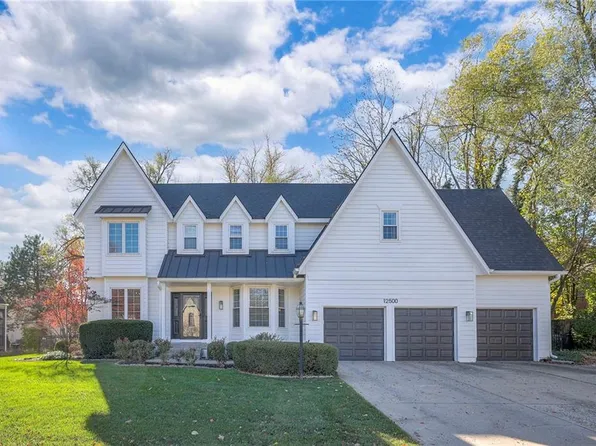 12500 Walmer St, Overland Park, KS 66209
