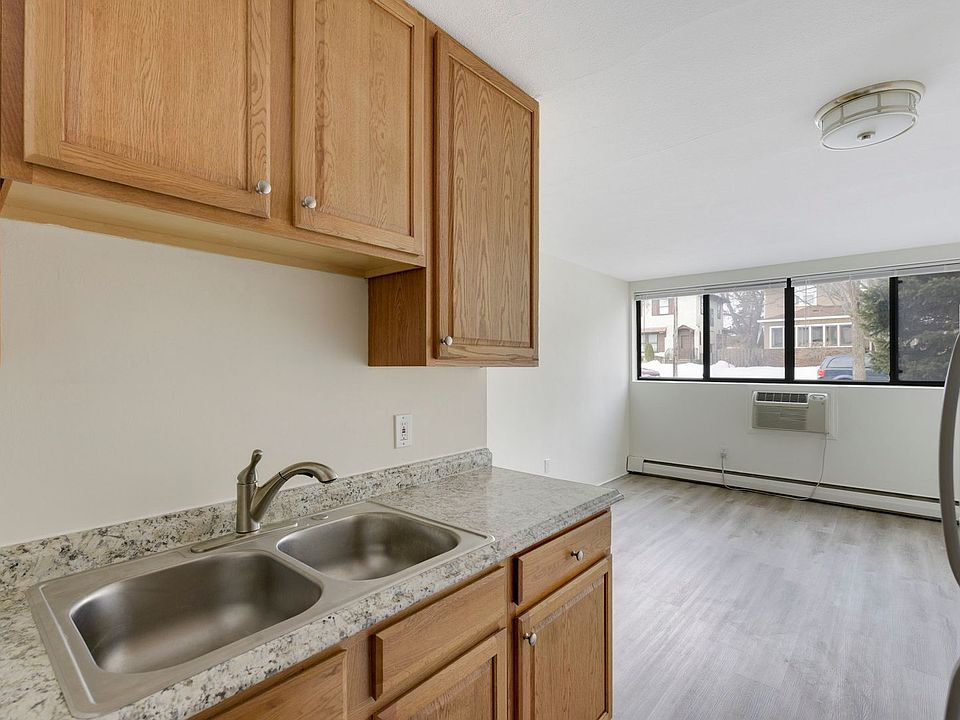 1st image of 3135 Dupont Ave S APT 2