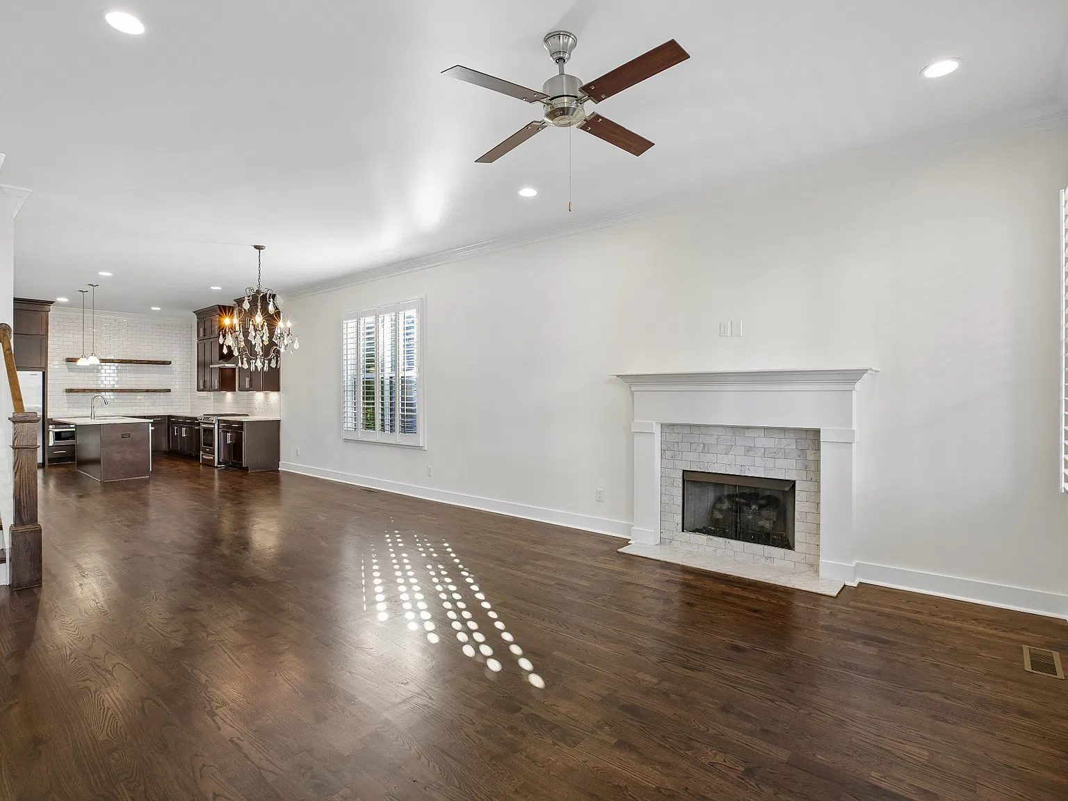 4 bed, 3.0 bath, 2492 sqft, $6,500 — Photo 3