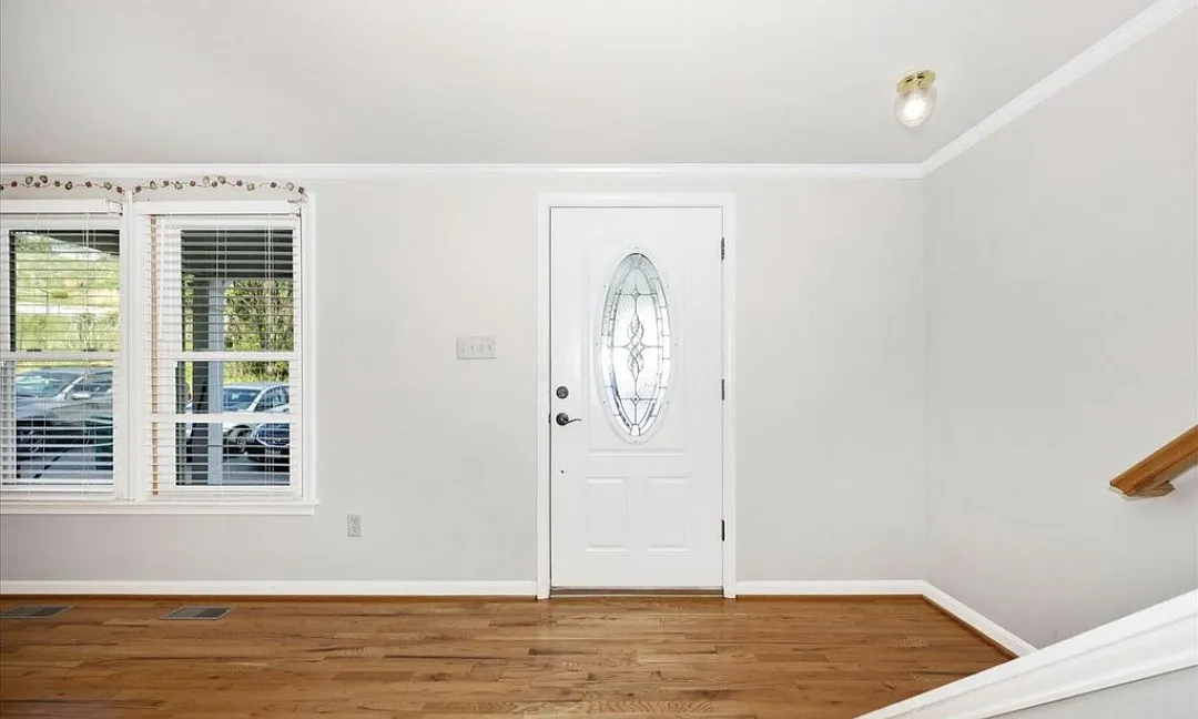 3 bed, 1460 sqft, $1,900 — Photo 3