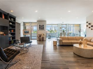 1333 S Beverly Glen Blvd APT 901, Los Angeles, CA 90024
