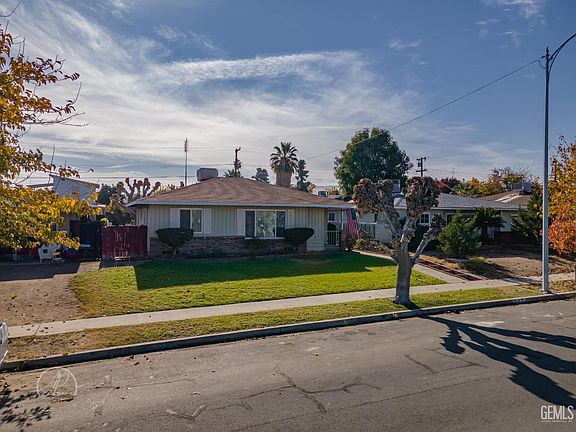 3rd image of 313 E San Emidio St
