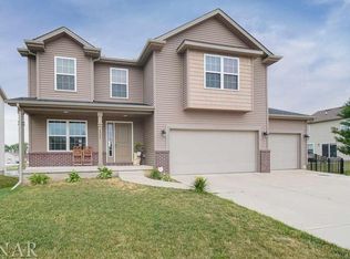 2507 Grey Fox Trl, Bloomington, IL 61705