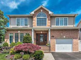 2159 Marvin Pl, Merrick, NY 11566