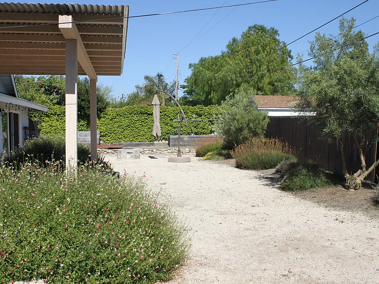 3610 Cerrito St — Photo 73