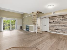 20309 Beaconfield Ter
