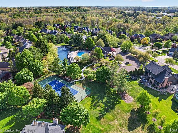 2nd image of 1357 Kentfield Dr