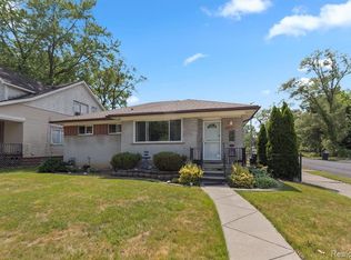 15777 Braile St, Detroit, MI 48223