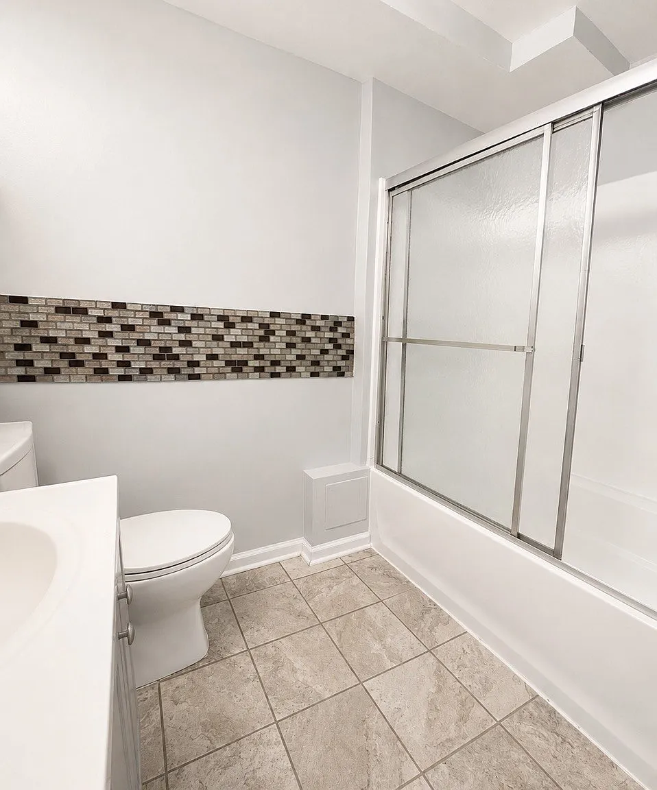 Studio, 1058 sqft, $1,500 — Photo 2