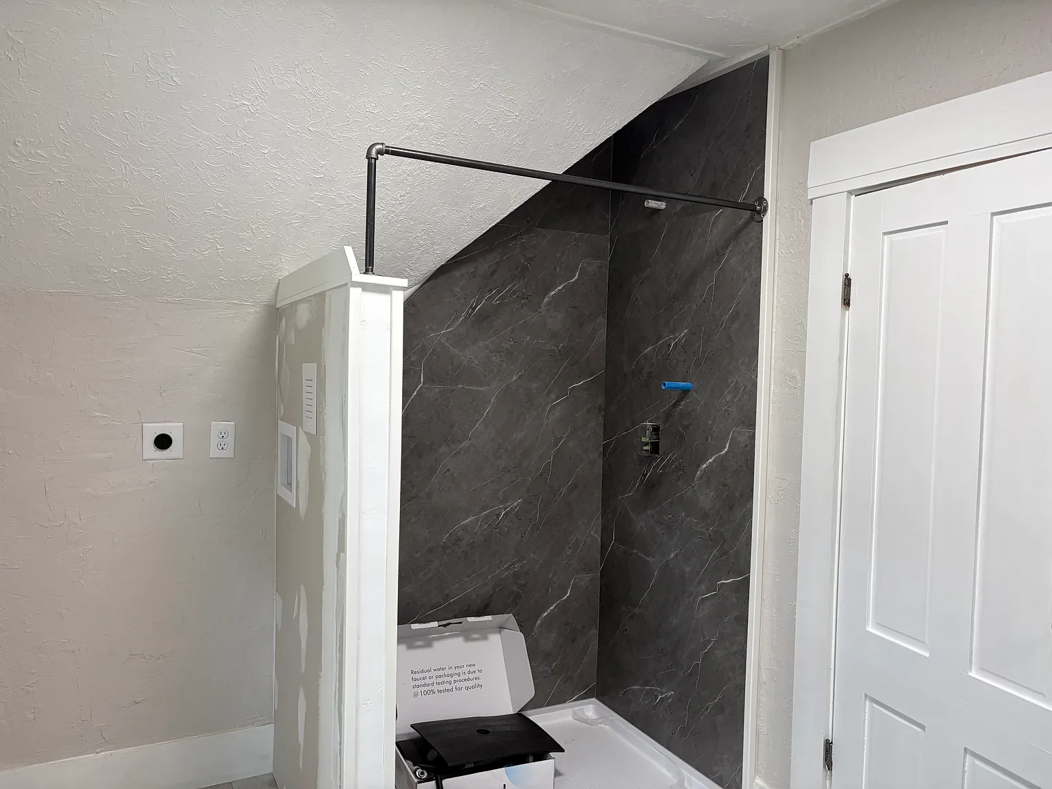 1 bed, 900 sqft, $1,800 — Photo 4