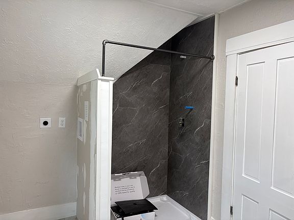 4th image of 78 Pennacook St #2