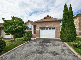 52 Fenning Dr, Clarington, ON L1E 3H2