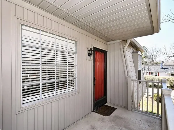 3812 Country Club Rd APT I, Winston Salem, NC 27104