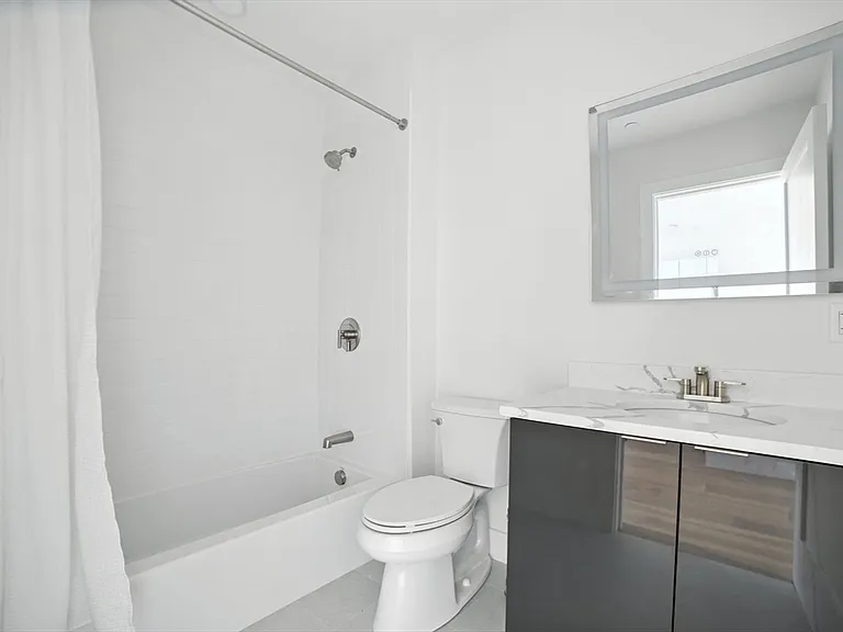 36-38 Hichborn St #103 — Photo 8