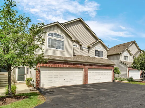 2237 Stoughton Dr, Aurora, IL 60502