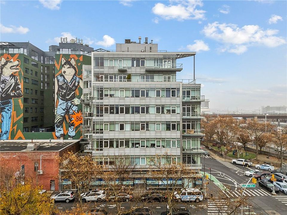 1st image of 1017 Jackson Ave APT 4D