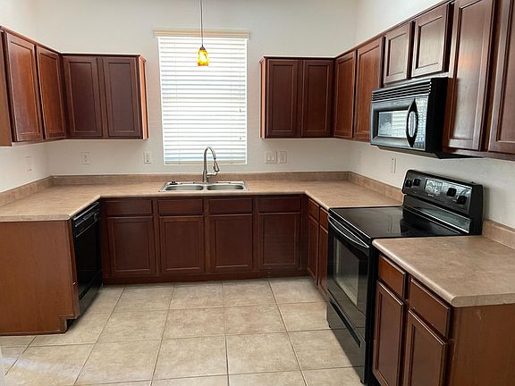 2nd image of 3013 S 101st Ln