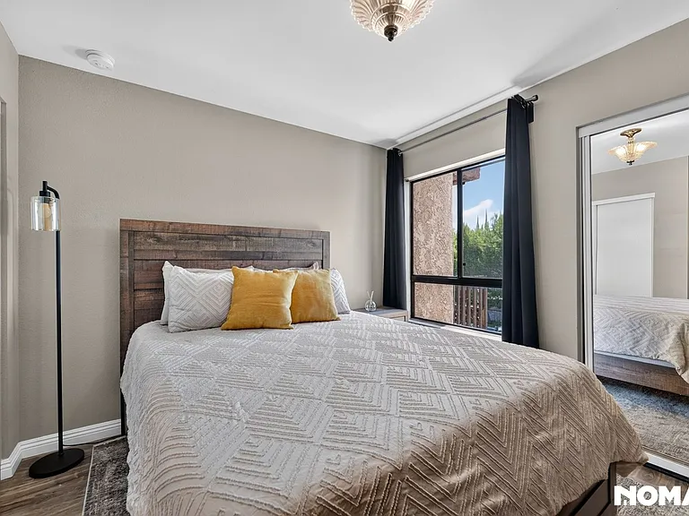 22100 Burbank Blvd #333D — Photo 9