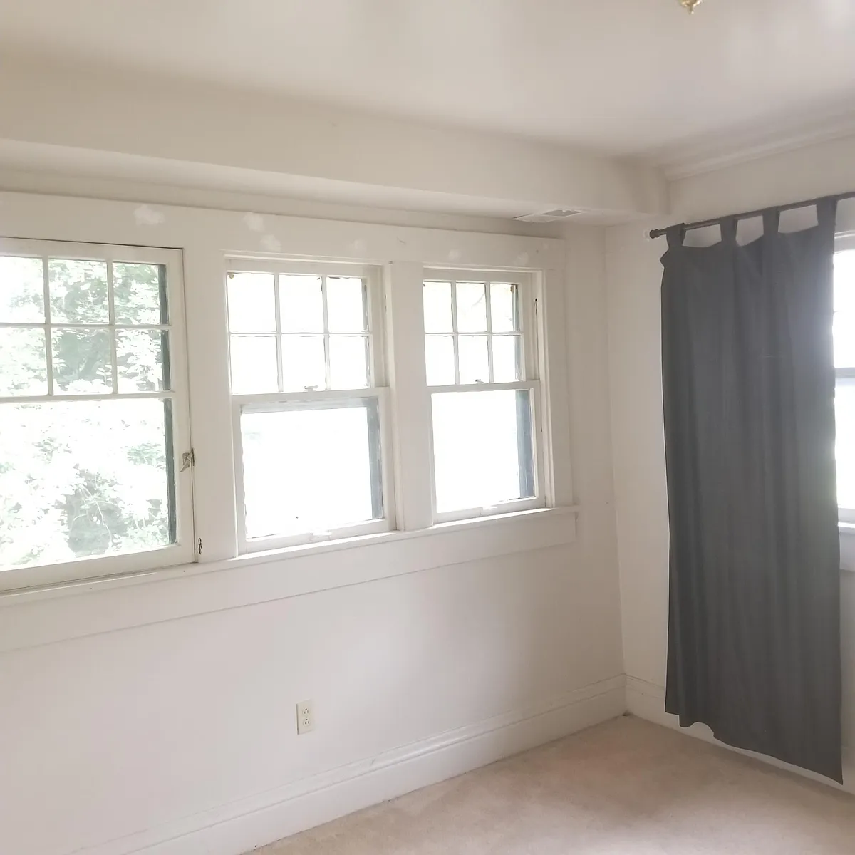 Building Photo - 208 Elm St #3