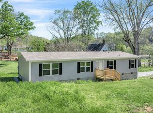 809 Clifty St, Harriman, TN 37748