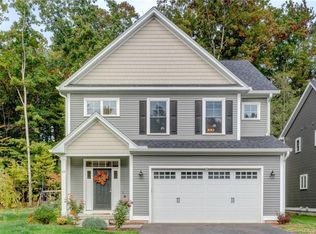 43 Hendricks Ln, Simsbury, CT 06070