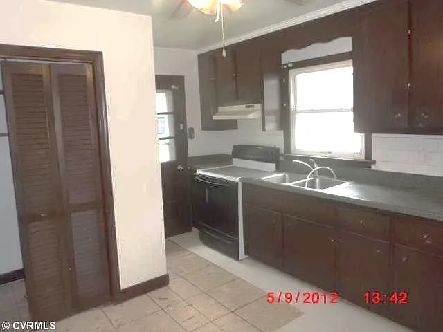207 N Fern Ave — Photo 5