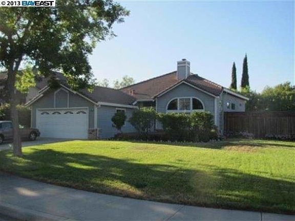 3rd image of 1965 Plum Ln