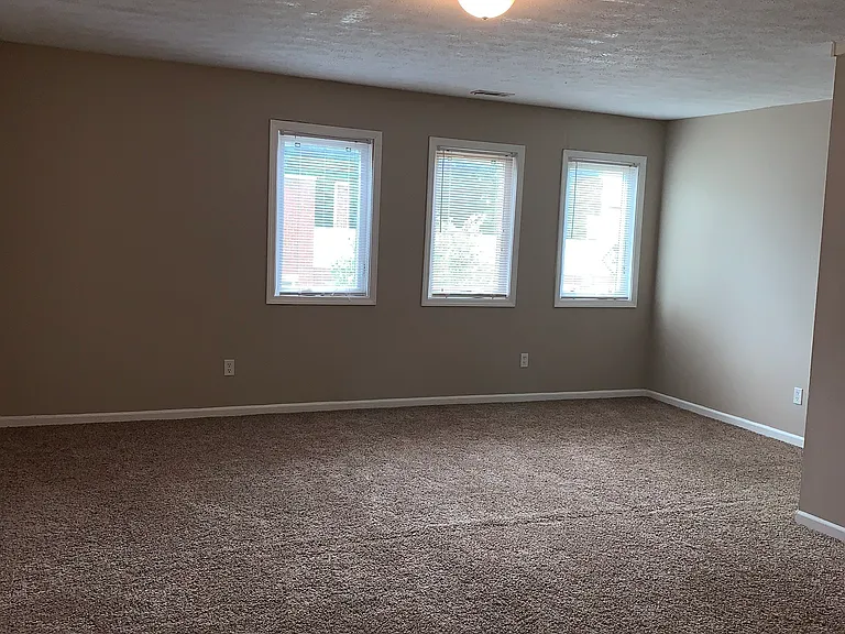 Big Red Apartments — Photo 47