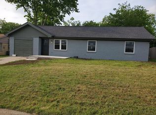 4513 Hunter St, Haltom City, TX 76117