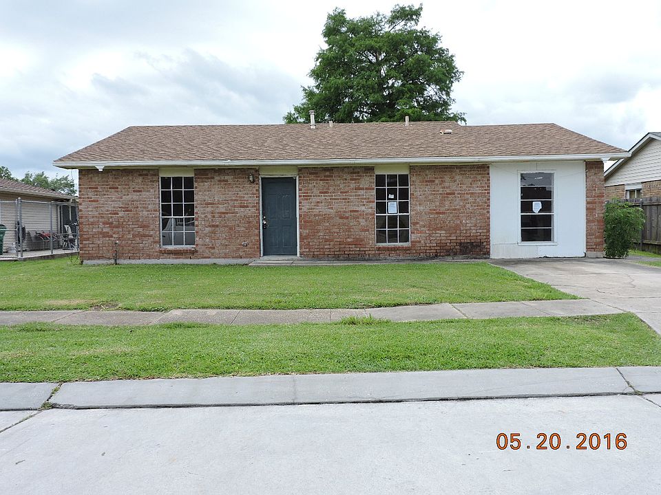 1st image of 328 Timberwood Dr