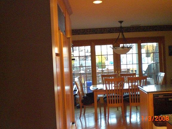 4th image of 125 Scott Dr