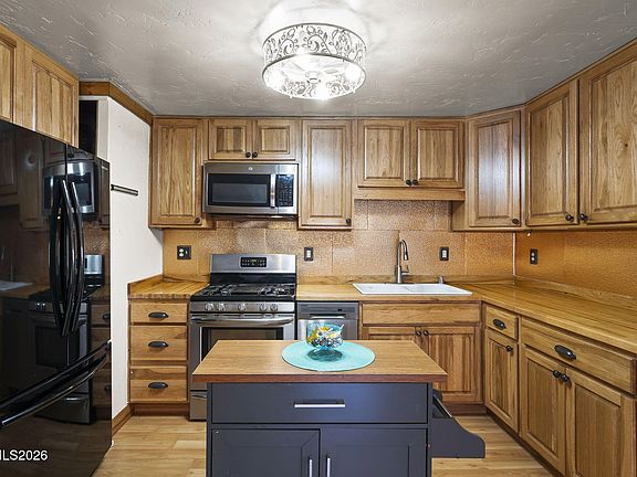 5th image of 421 14th St
