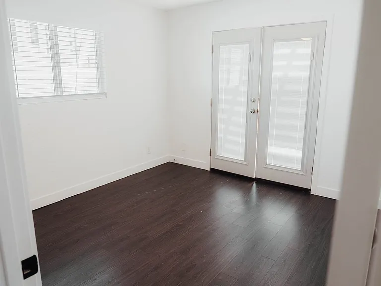 3808 E Polk St — Photo 14
