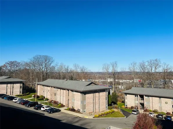 201 Evergreen St APT 3-3D, Vestal, NY 13850