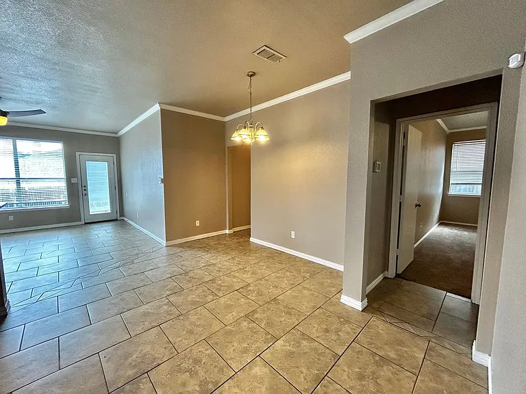 8640 Rainy Lake Dr — Photo 6
