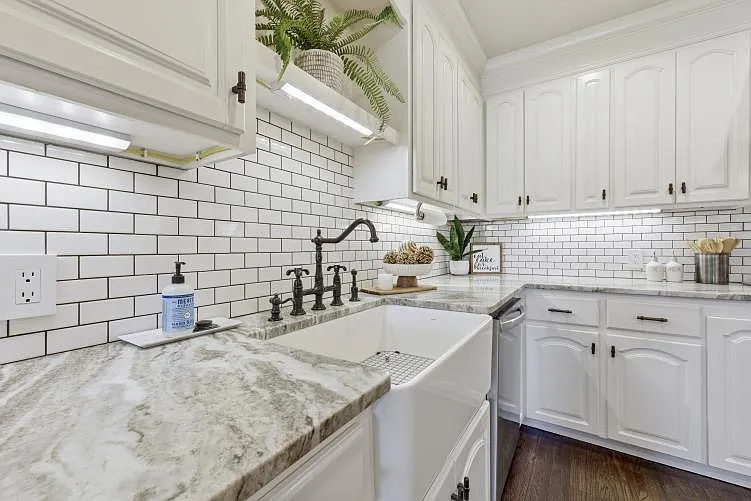1745 S Gary Pl — Photo 20