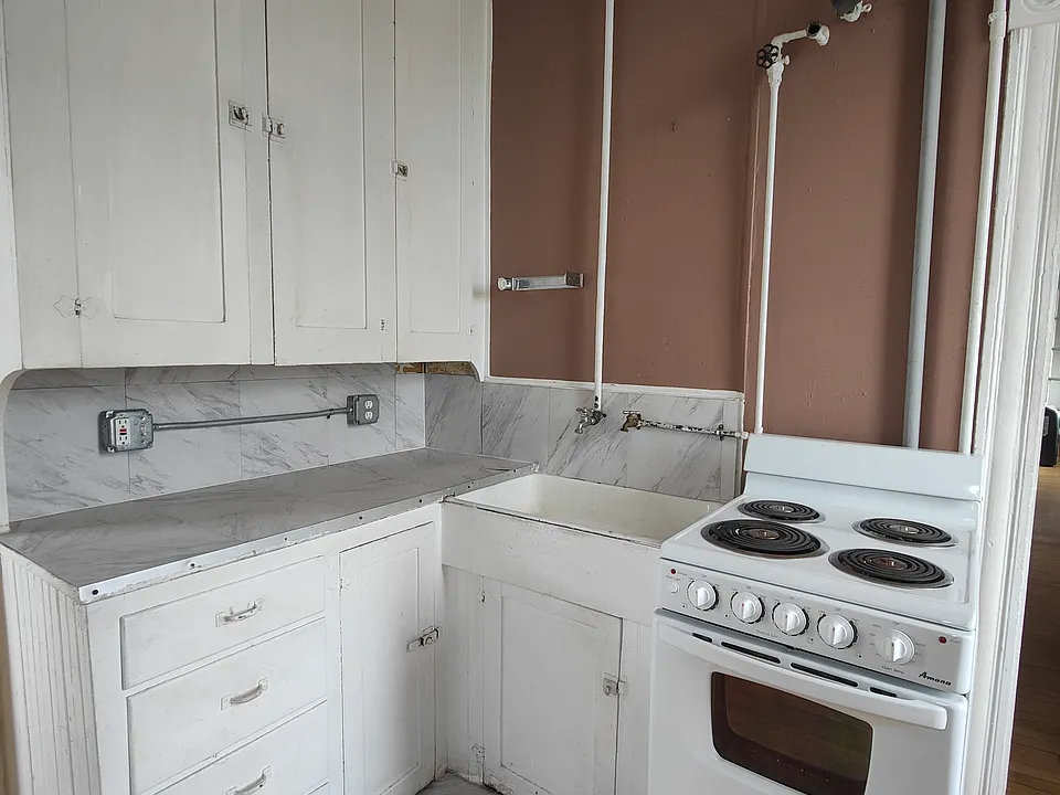 119 Main St #2