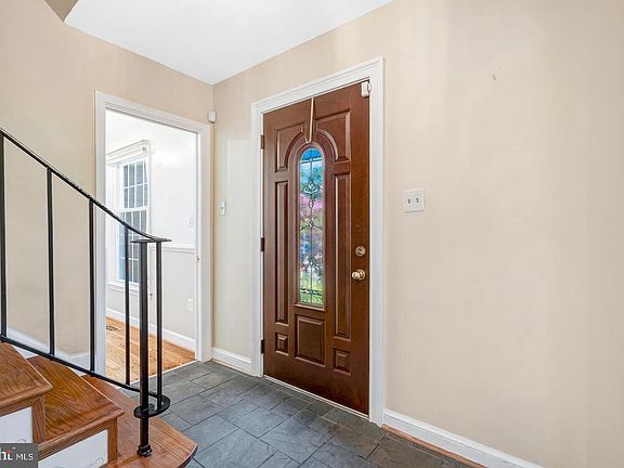 3rd image of 4217 Scotland Rd