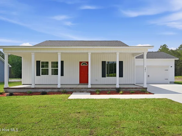 591 Batchelor Road, Richlands, NC 28574