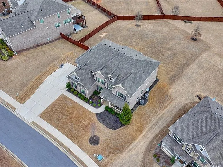 5525 Nesmith Ct — Photo 43