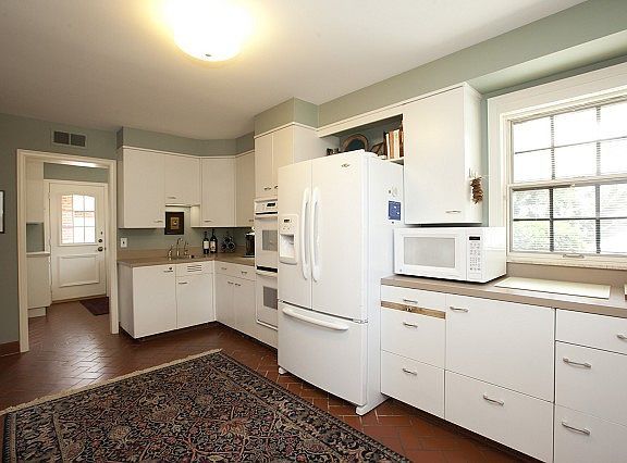 Ample lighting in kitchen