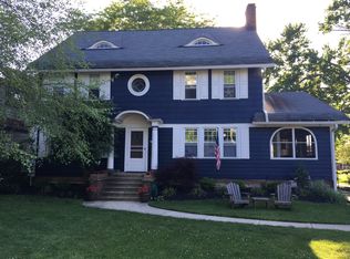 1050 Nicholson Ave, Lakewood, OH