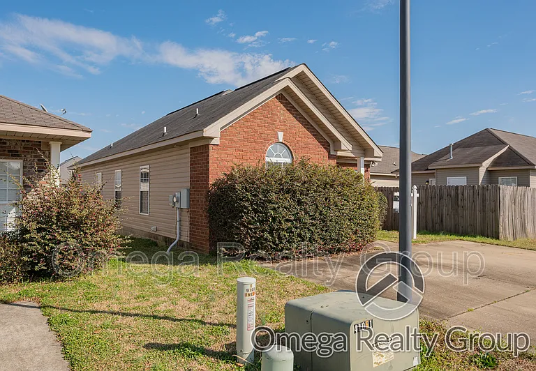 9717 Full Moon Cir — Photo 4